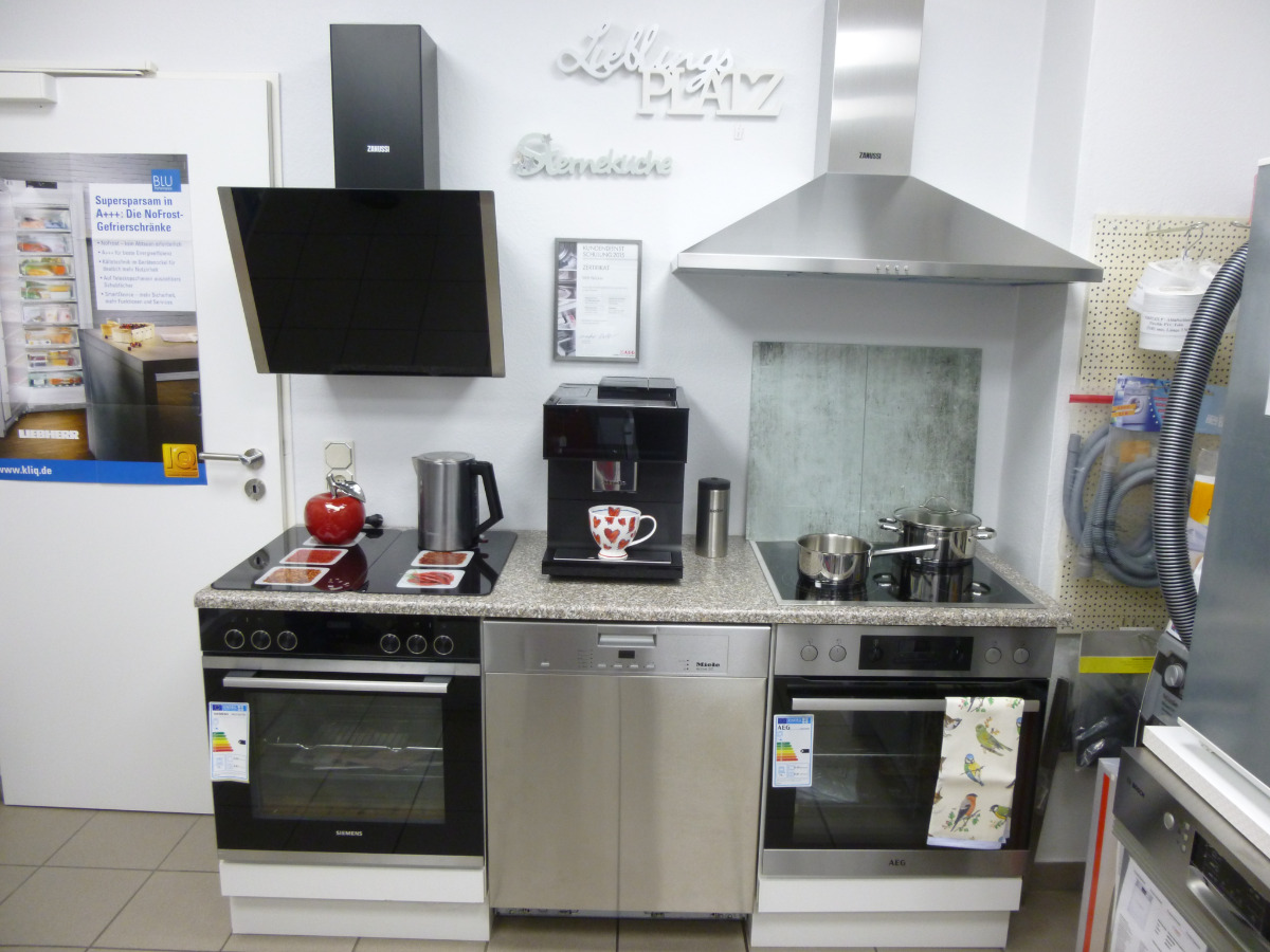 Herd und Abzugshauben